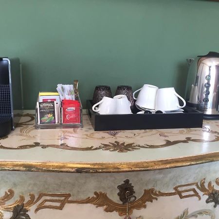 Joy Bed And Breakfast Албисола Марина Екстериор снимка