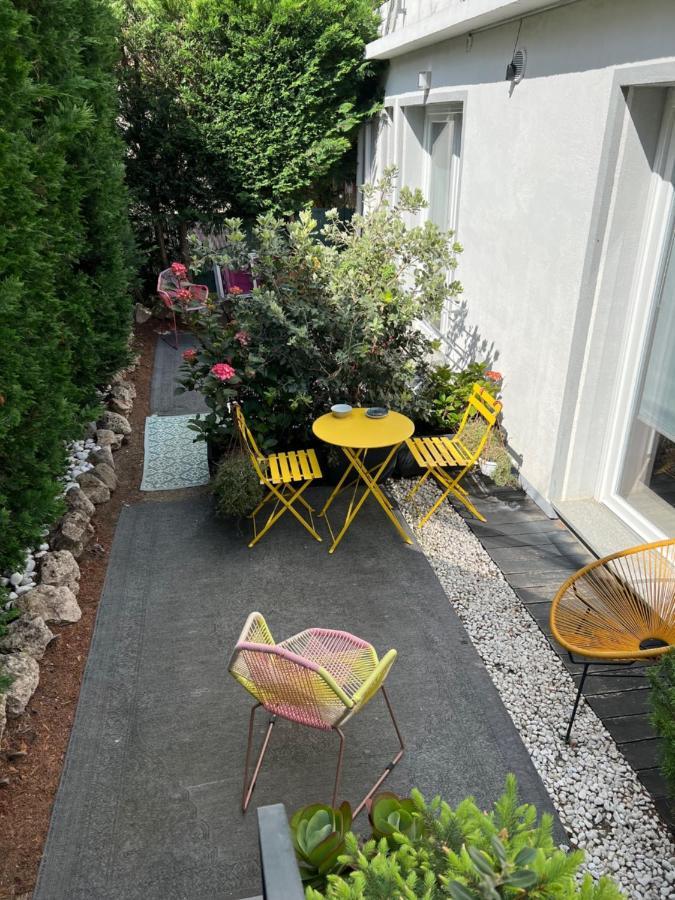 Joy Bed And Breakfast Албисола Марина Екстериор снимка